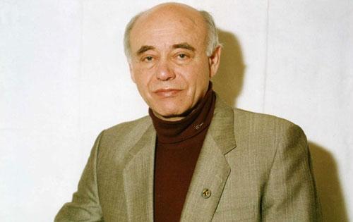 Писатель-фантаст Михаил Ахманов считает, что человечество станет совершенным Писатель-фантаст Михаил Ахманов считает, что человечество станет совершенным