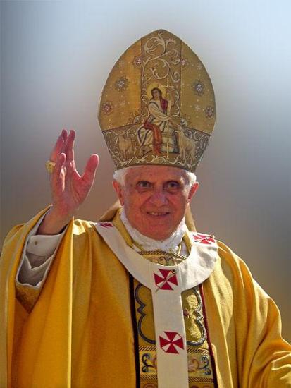 После отречения Бенедикта XVI католик...