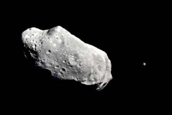 Астероид Апофис пройдет от Земли на р...