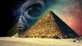 Инопланетянин в Великой Пирамиде в Египте