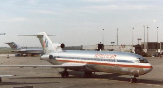 Boeing 727-223.