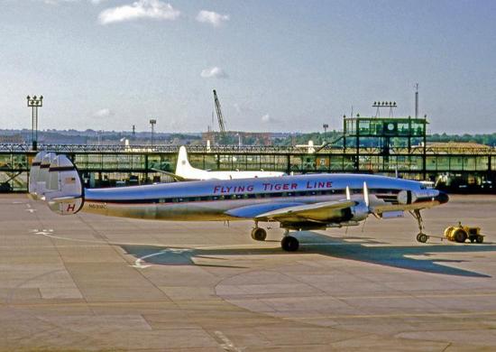 Lockheed L-1049H.