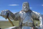 Огромная 40-метровая статуя Чингисхан...