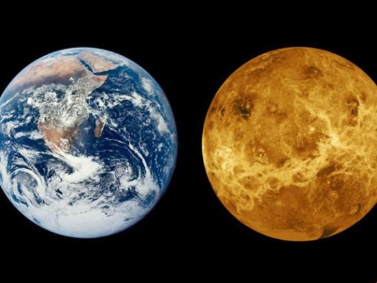 Венера и Земля