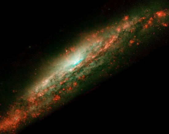 Галактика NGC 3079.
