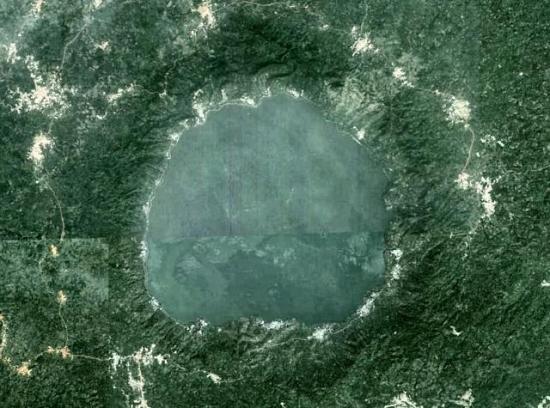 Озеро Суавъярви. Снимок из космоса.