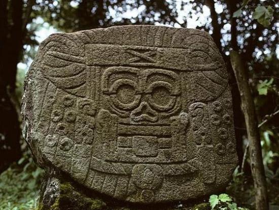 Хуракан. Божество индейцев майя с длинным языком.