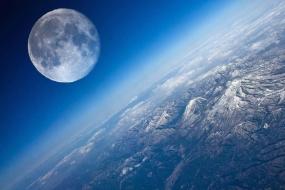 Что было бы, если бы Луна находилась вдвое ближе к Земле