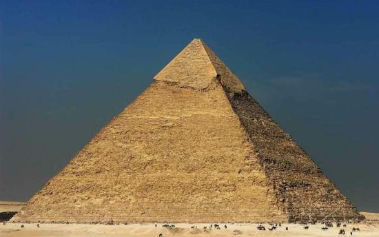 Многие ученые сомневаются в официальной истории строительства пирамид.