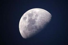 Легенды: 82 тысячи семей сооружали Луну