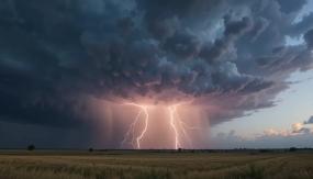 Какие тайны скрывают небесные разряды?