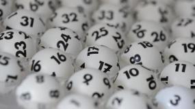 Выбор чисел в лотерее