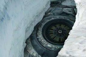 Уфологи обнаружили в Антарктиде 12-этажный корабль инопланетян
