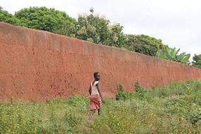 Большие стены в Нигерии