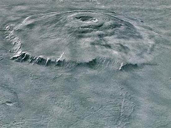 Вулкан Олимп, сфотографированный орби...