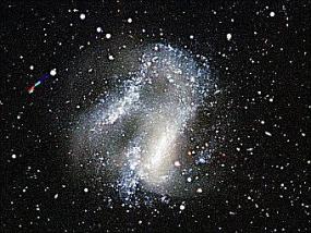Неправильная галактика оказалась "сплетением" двух