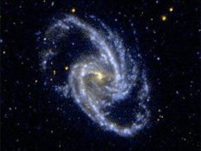 Астрономы заменили в галактиках Сейферта черные дыры сверхновыми