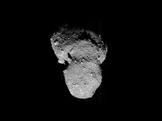 Астероид Itokawa в космосе. Фото JAXA