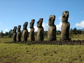 Археологи опровергли теорию о передвижении статуй острова Пасхи