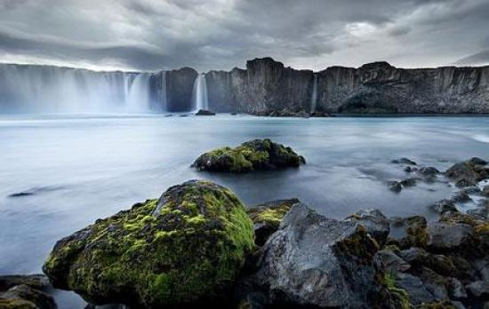 Водопады богов на севере Исландии (фо...