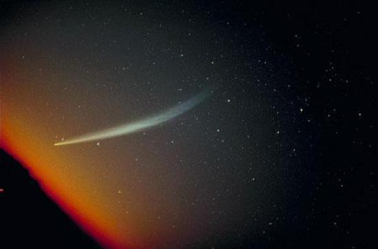 Комета Икея — Секи (фото Роджера Линд...