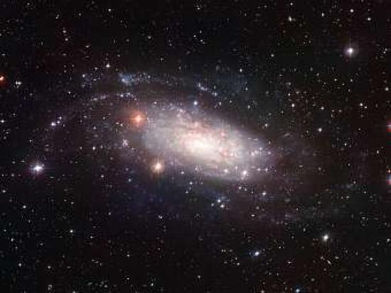 Галактика NGC 3621. Изображение ESO a...