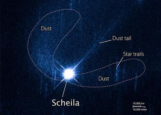 Фотография астероида (596) Scheila, с...