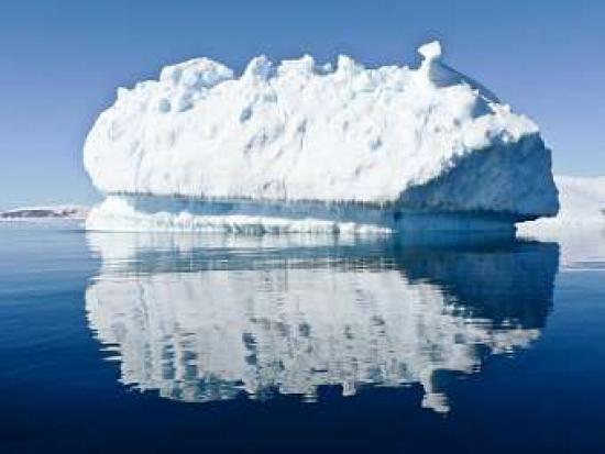 Антарктический айсберг. Фото с сайта ...