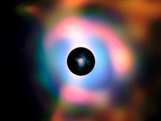 Туманность вокруг Бетельгейзе. Фото ESO