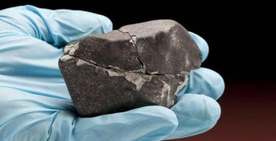 Метеорит возрастом 4,5 млрд лет упал ...