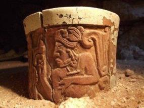 Немецкие археологи раскопали гробницу майянского принца