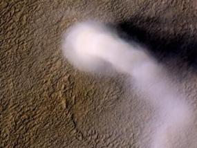 Пылевых дьяволов обвинили в производстве марсианского метана