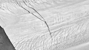 В Антарктиде образовалась новая трещина