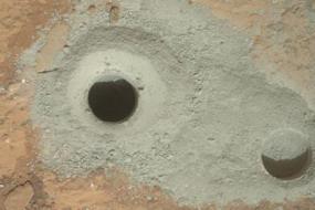 «Кьюриосити» пробурил поверхность Марса