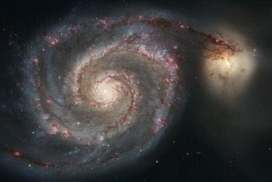 Галактика М51, она же Водоворот. NASA...