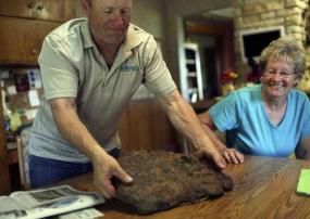 Фермер нашел на поле метеорит, который может быть ровесником Земли