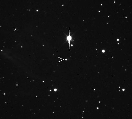 Астероид 624 Гектор на фоне звезд. Ге...