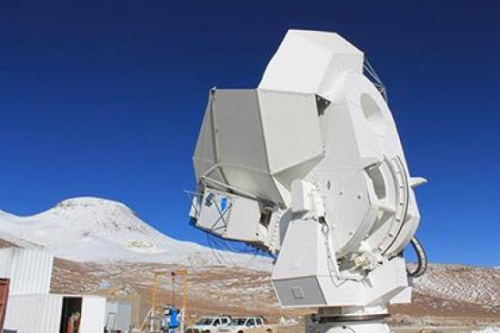 Телескоп проекта POLARBEAR Фото: Bria...