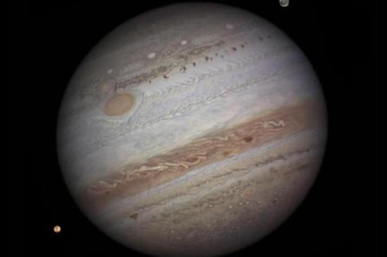 Спутник Юпитера &#8213; Ганимед. Фото...