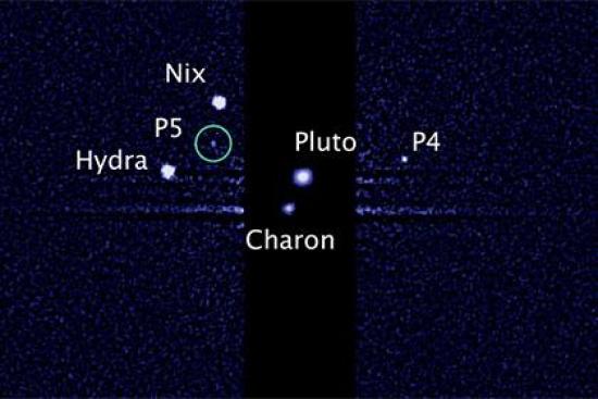Спутники Плутона.  Изображение: NASA