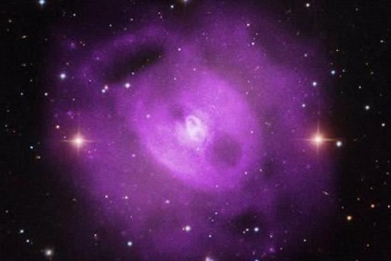 Эллиптическая галактика NGC 5813. Фот...