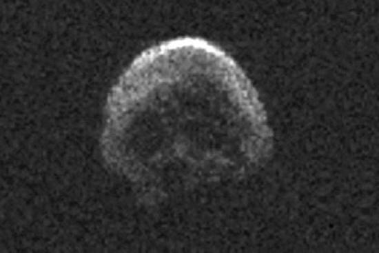 Астероид 2015 TB145. Фото: NAIC-Areci...