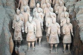 Строителями Терракотовой армии Китая назвали древних греков