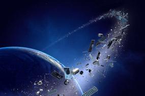 Космический мусор скоро уничтожит все спутники