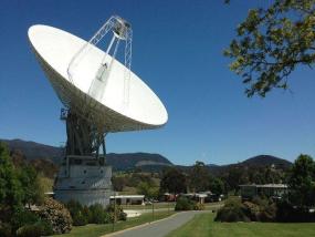 Связь с Voyager 2 отключат почти на год