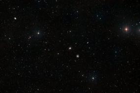 Ученые узнали тайну галактики NGC1052-DF4