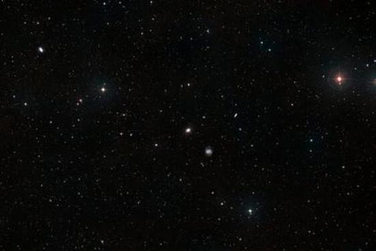 Галактика NGC1052.
