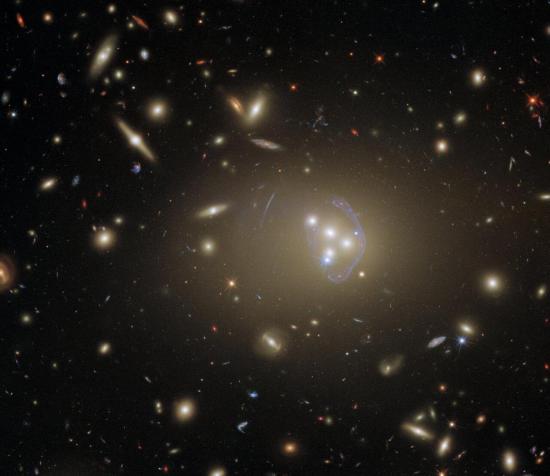 Скопление галактик Abell 3827.