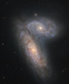 Hubble зафиксировал гибель молодой звезды