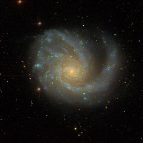 Расположенная поблизости галактика NGC 4254 испытывает явное влияние VIRGOHI21: один из ее рукавов деформирован